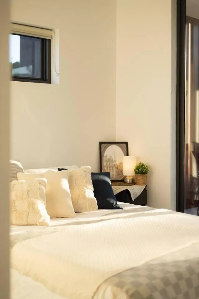 Stunning Mount View Modern Apartment Mtgravatt Cbd Brisbane