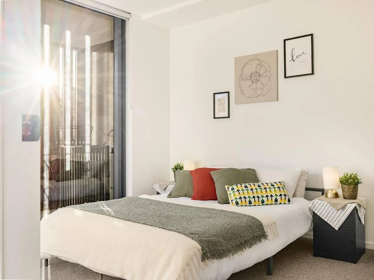 Stunning Mount View Modern Apartment Mtgravatt Cbd Brisbane
